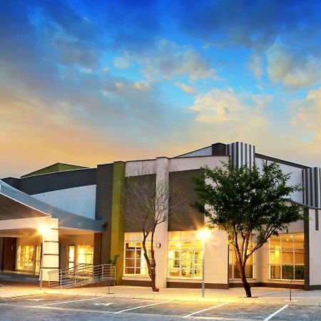 Travelodge Gaborone Bagian luar foto
