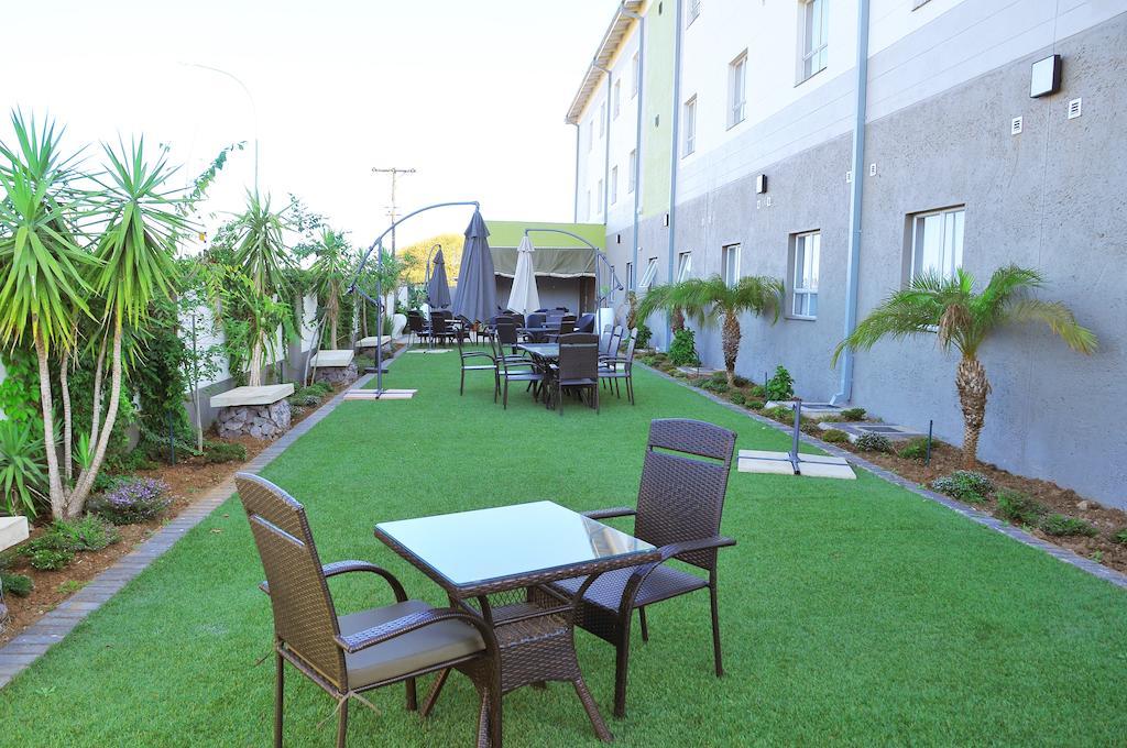 Travelodge Gaborone Bagian luar foto