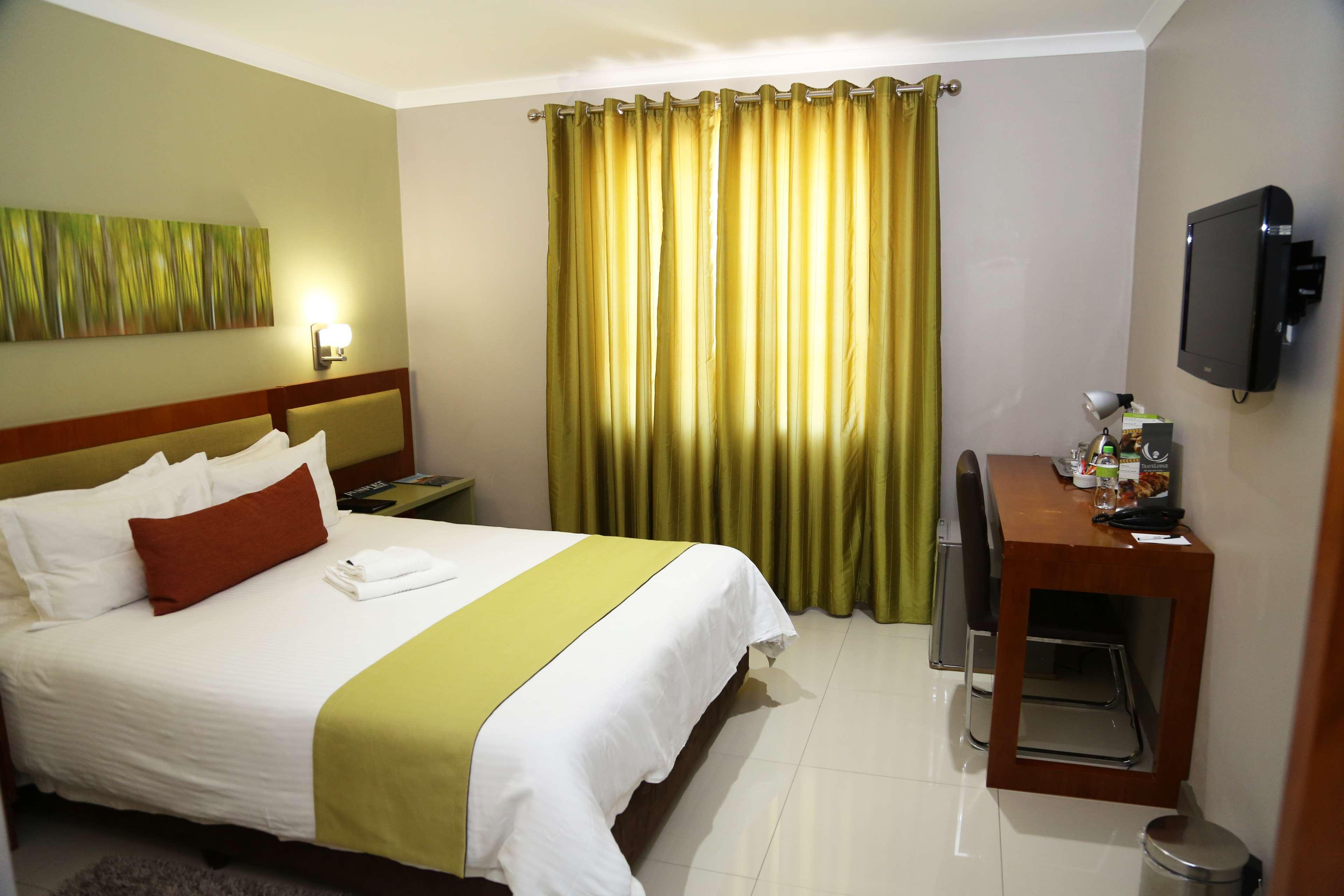 Travelodge Gaborone Bagian luar foto